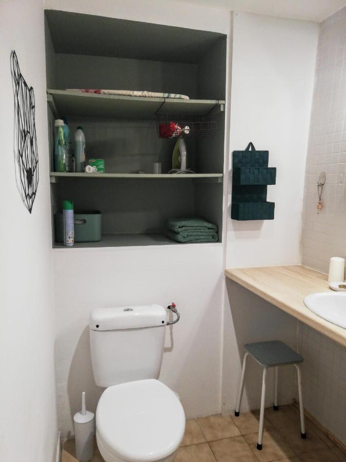 Charmant Appartement En Centre-Ville Medieval Gigean ภายนอก รูปภาพ